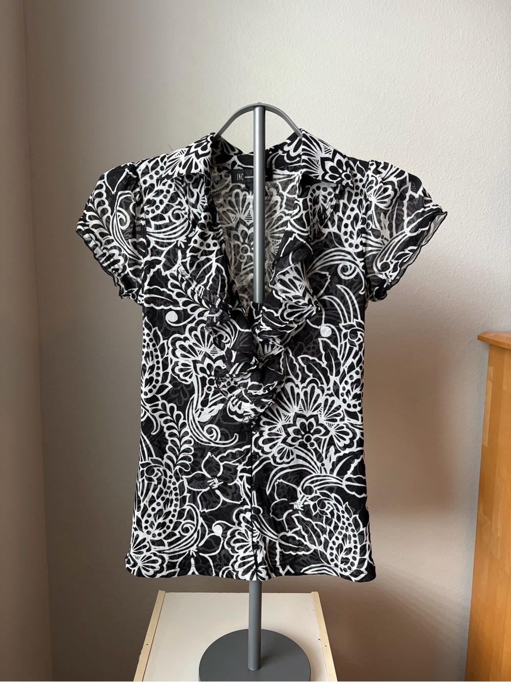 INC International Concepts Black & White Floral Ruffle V-Neck Blouse